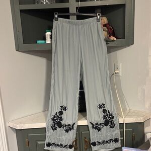 Zara Light Gray Pants with Black Floral Design